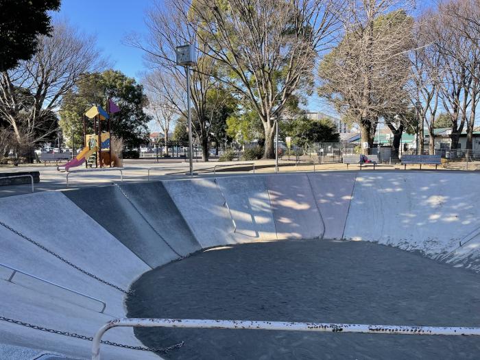 神代団地 すりばち公園画像