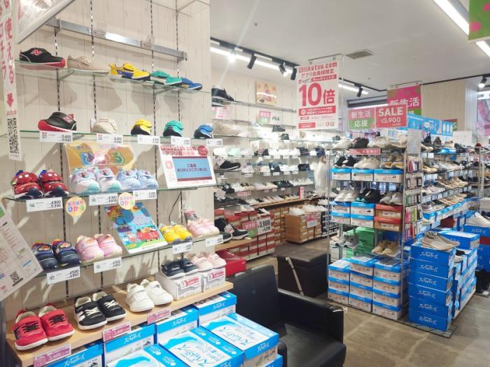 東京靴流通センター調布駅南口店画像