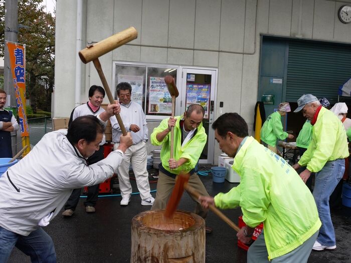 去年のようす　餅つき