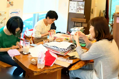 子連れOKの編み物教室@仙川Cafe Anmarの画像