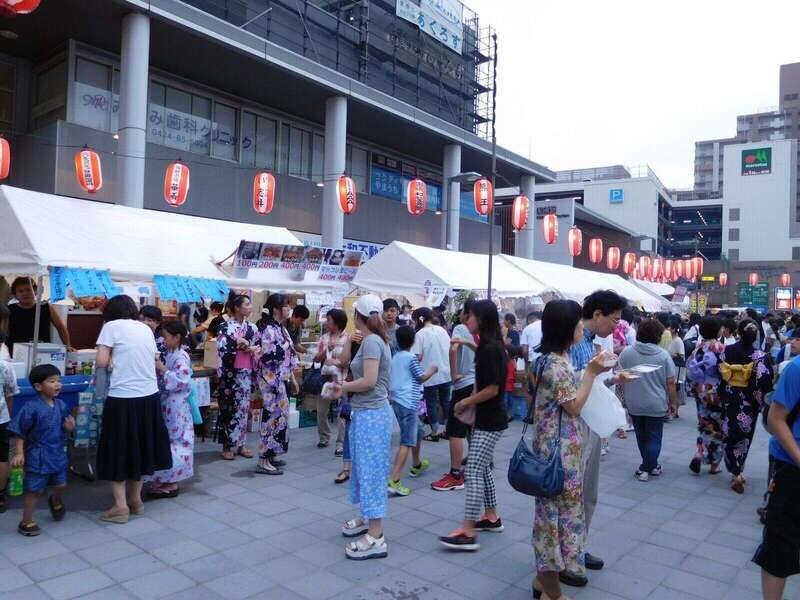 以前開催時の模擬店の様子