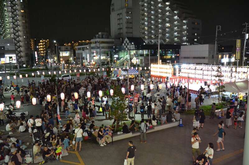 以前開催時の盆踊りの様子