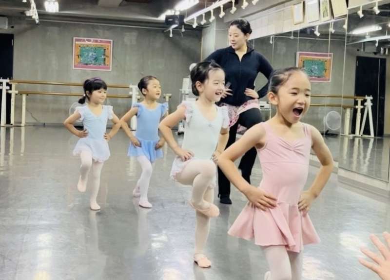 2月から土曜日クラス新規開講♪クラシックバレエ幼児クラス画像