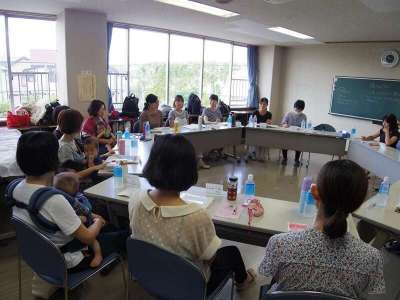 【保育あり】子育てセミナー「仲間と出会い、子どもと自分を育てよう」(全9回)の画像