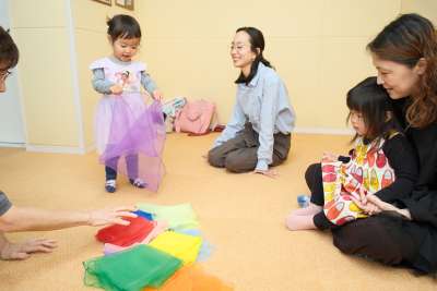 無料体験会＆お月謝半額の特典も♪調布の親子リトミック「カスタネット」の画像