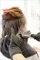 ◆お得情報◆自宅でお使いのホームカラー剤を、プロの美容師がお塗りいたします！（シャンプー・スタイリング込）で、なんと！￥3800  ◆シャンプー＋カット+ホームカラー塗布=￥5280！！◆ご自分で、上手に塗布できない方、面倒な方◆是非ご利用下さい。