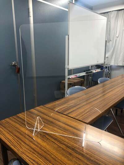 机上用透明アクリルパーテーション