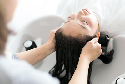 頭皮の整体ヘッドスパ（高濃度炭酸泉付き♪）