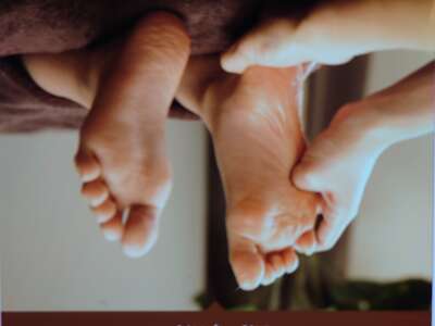 ２５年目の感謝を込めて！月曜日～土曜日！（祝日もOKです）足裏４５分＝２９００円！税込（ふくらはぎまでしっかりほぐします）＋辛いところを１０分＝３９００円！（肩/腰/首/ハンド/ヘッド等）